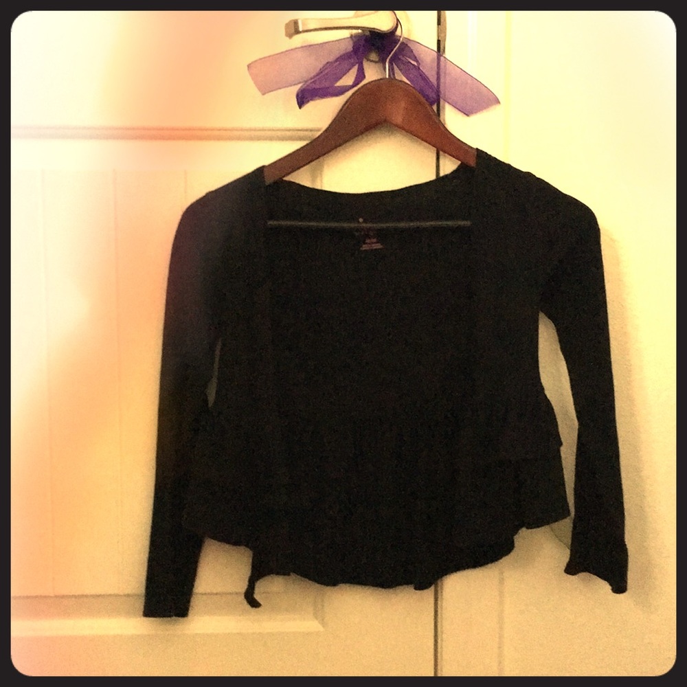 Long sleeve short light cardigan for occasions